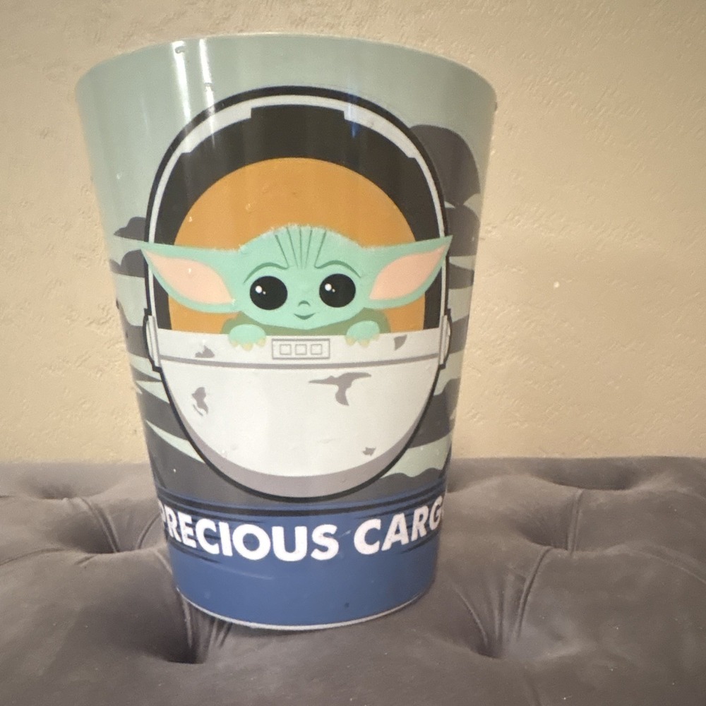 Star Wars Mandalorian Grogu Plastic Trash Can Waste Bin Precious Cargo Baby Yoda